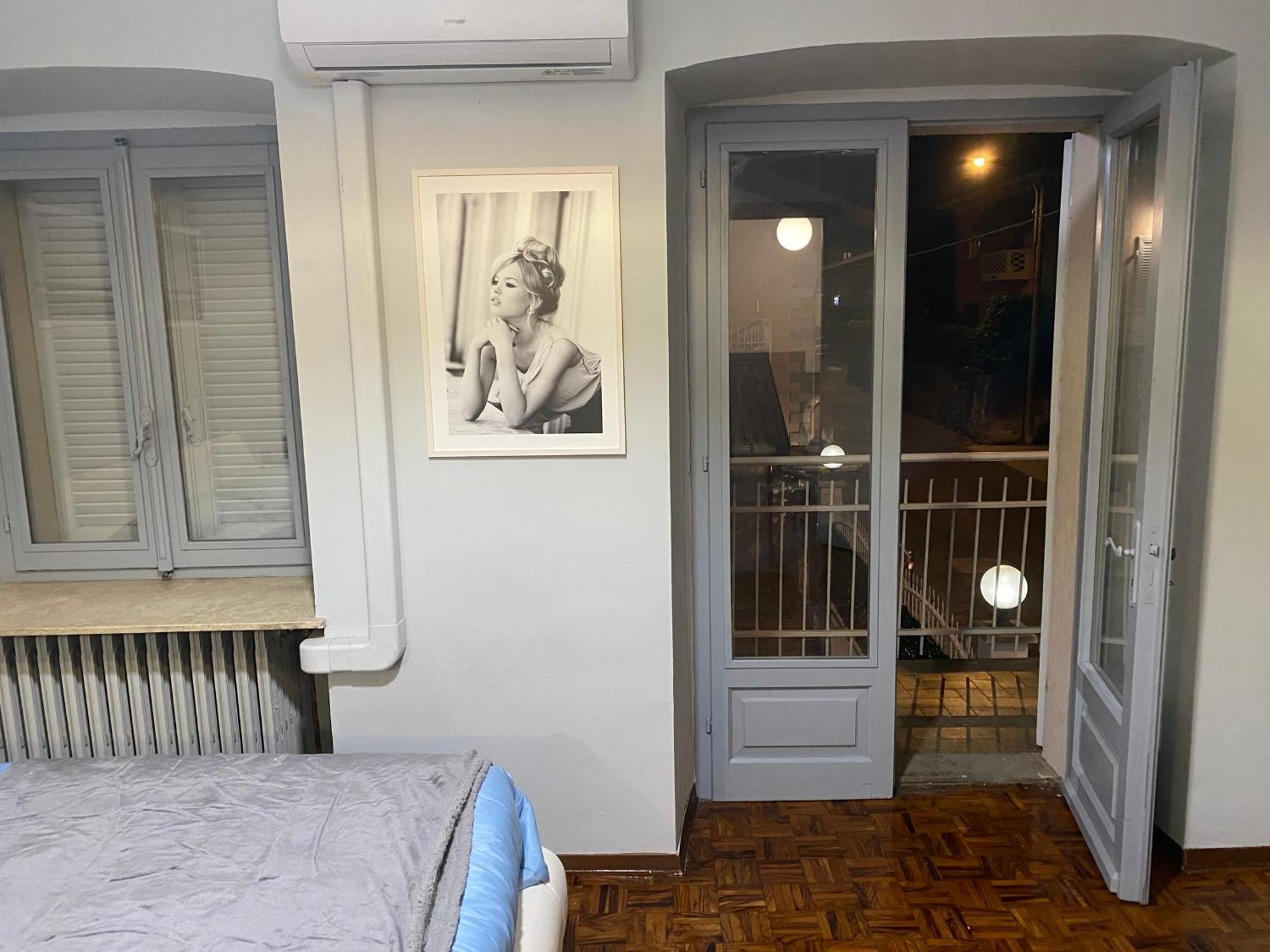 La Casa Di Cate & Adry Bed & Breakfast Envie Exterior photo